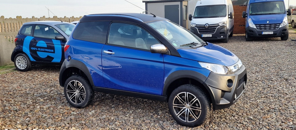 Aixam Crossover cena 38900 przebieg: 31000, rok produkcji 2019 z Trzemeszno małe 106